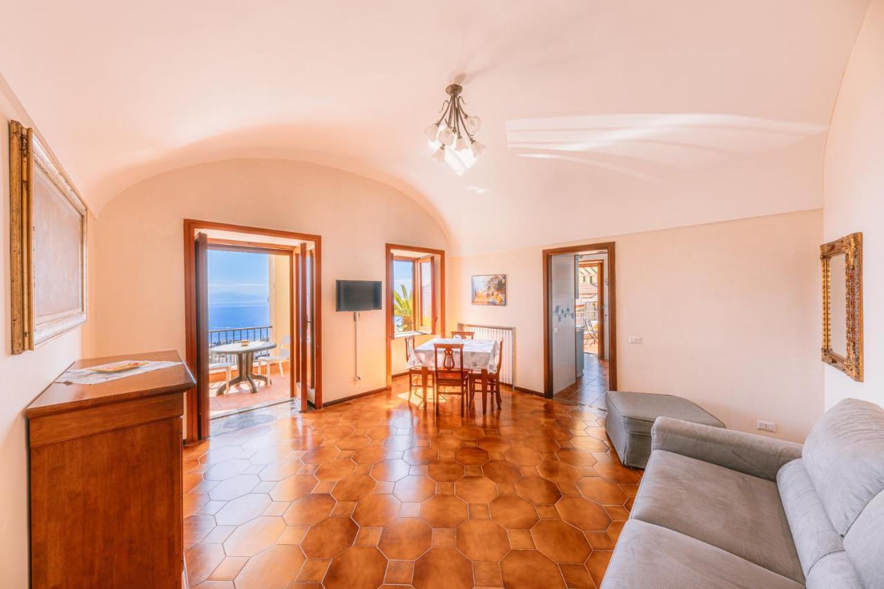Appartamento Anna In Villa Laura Scala Exteriér fotografie
